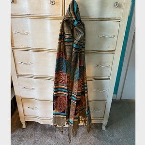 FINAL DAY TO BUY - Multi-colored scarf